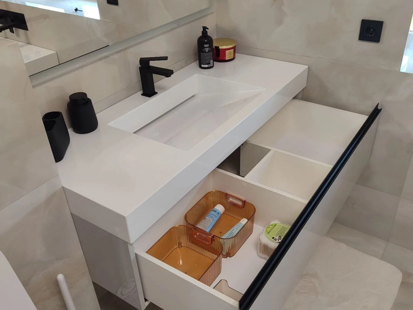 Меблі для ванної кімнати від BRAWOOD
